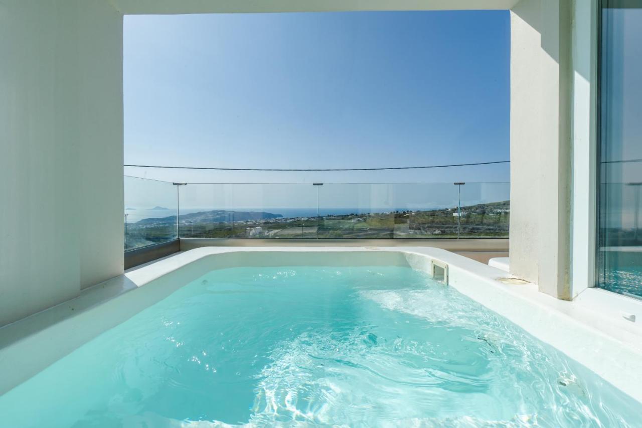 Cinnamon Villa With Private Hot Tub Pírgosz Kültér fotó