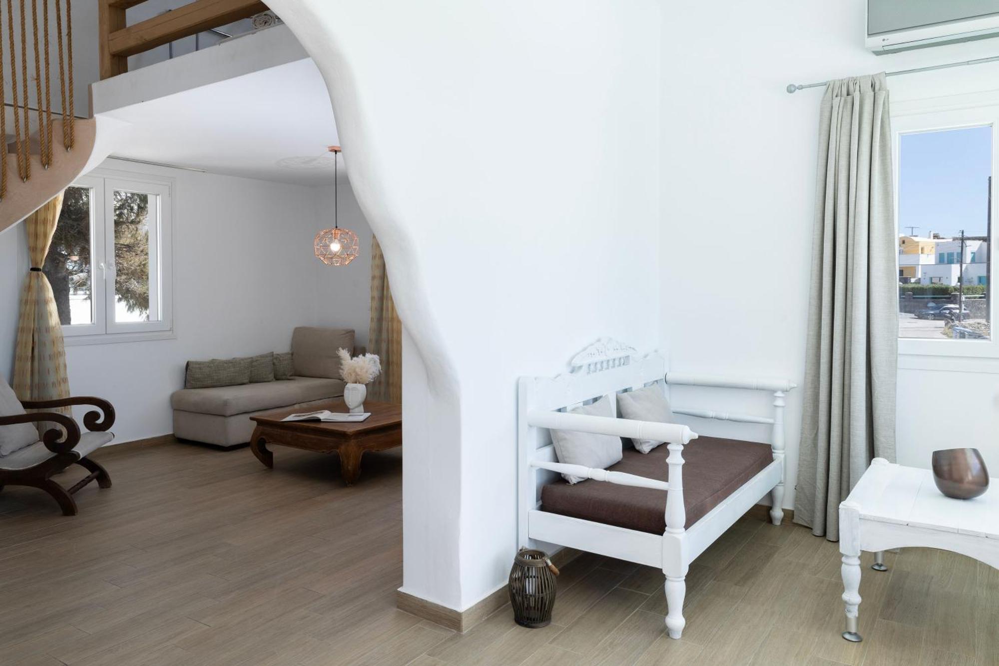 Cinnamon Villa With Private Hot Tub Pírgosz Kültér fotó